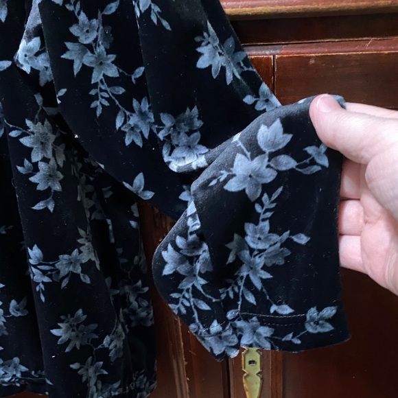 Bentley Plus Floral Velvet Long Sleeve vintage Top plus size 2X - Picture 6 of 13